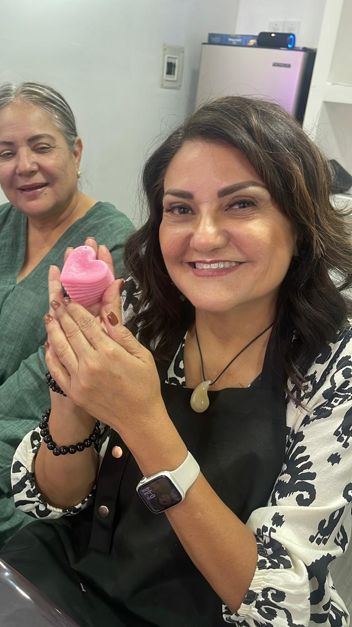 Velas aromáticas terminadas del taller